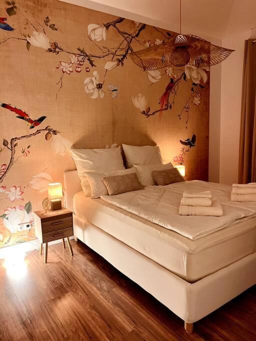 Bali Home Stylische Wohnung Mit Terrasse Schoenefeld Exterior photo